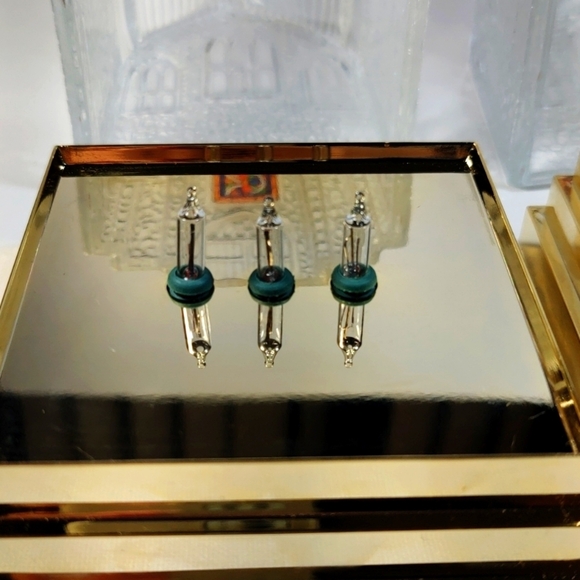 Two Vintage Avon Light Up Clear Pressed Art Glass of Church with Gold Base - Picture 8 of 16